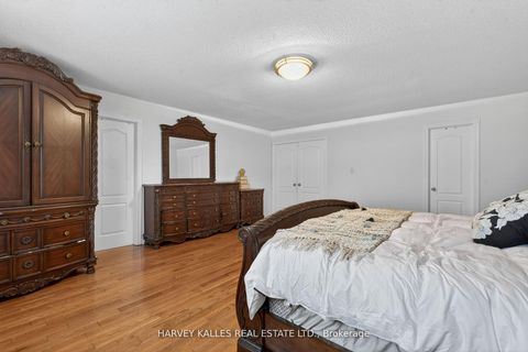 Photo 24 at 60 Wolfson Crescent, Oak Ridges Lake Wilcox, Richmond Hill