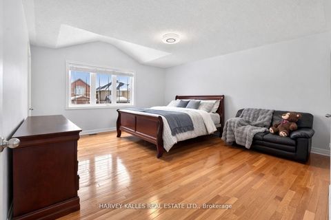 Photo 26 at 60 Wolfson Crescent, Oak Ridges Lake Wilcox, Richmond Hill