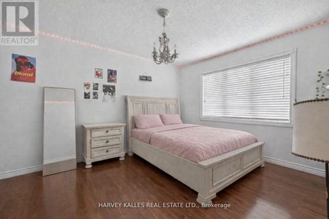 Photo 29 at 60 Wolfson Crescent, Oak Ridges Lake Wilcox, Richmond Hill