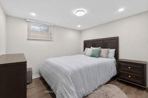 Photo 31 at 60 Wolfson Crescent, Oak Ridges Lake Wilcox, Richmond Hill