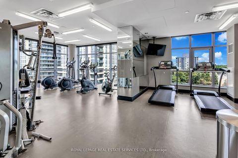 Photo 15 at 418 - 501 St Clair Avenue W, Casa Loma, Toronto