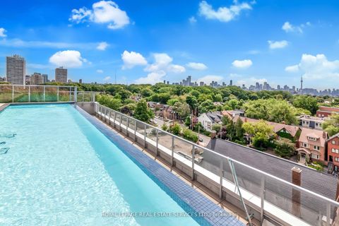 Photo 18 at 418 - 501 St Clair Avenue W, Casa Loma, Toronto