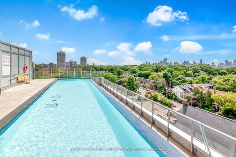 Photo 19 at 418 - 501 St Clair Avenue W, Casa Loma, Toronto