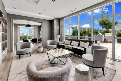 Photo 27 at 418 - 501 St Clair Avenue W, Casa Loma, Toronto