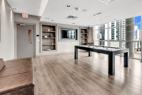 Photo 30 at 418 - 501 St Clair Avenue W, Casa Loma, Toronto