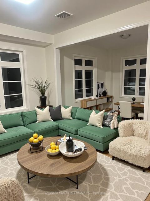 Photo 6 at 2 George Ellis Drive, Keswick North, Georgina