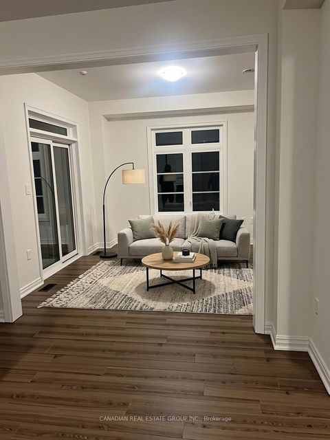 Photo 7 at 2 George Ellis Drive, Keswick North, Georgina