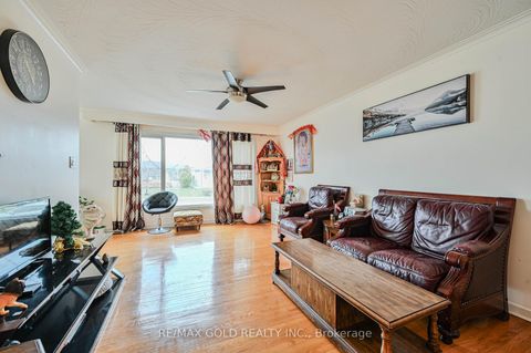 Photo 6 at 7282 Shallford Road, Malton, Mississauga