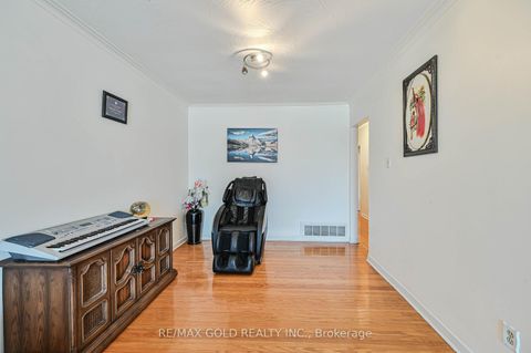 Photo 11 at 7282 Shallford Road, Malton, Mississauga