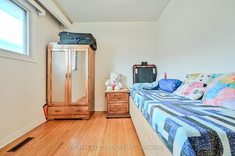 Photo 26 at 7282 Shallford Road, Malton, Mississauga
