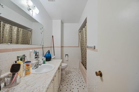 Photo 29 at 7282 Shallford Road, Malton, Mississauga