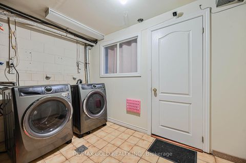 Photo 31 at 7282 Shallford Road, Malton, Mississauga