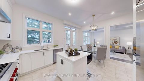 Photo 15 at 41 Menotti Drive, Oak Ridges, Richmond Hill