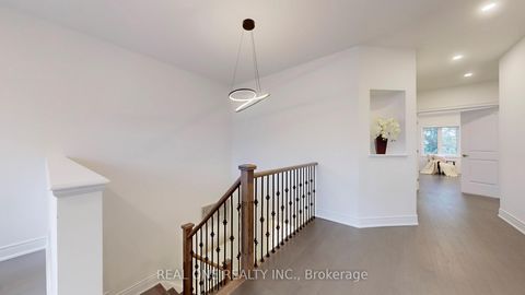 Photo 19 at 41 Menotti Drive, Oak Ridges, Richmond Hill