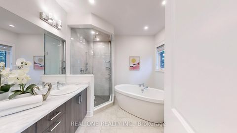 Photo 24 at 41 Menotti Drive, Oak Ridges, Richmond Hill