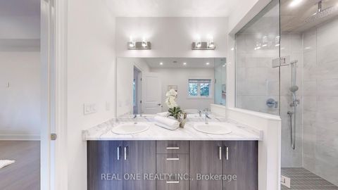 Photo 25 at 41 Menotti Drive, Oak Ridges, Richmond Hill