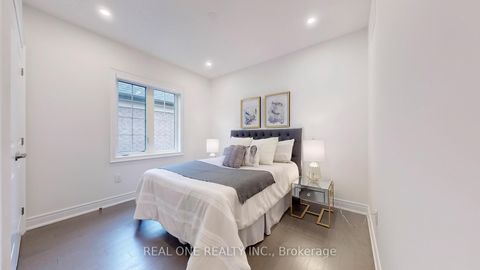 Photo 27 at 41 Menotti Drive, Oak Ridges, Richmond Hill