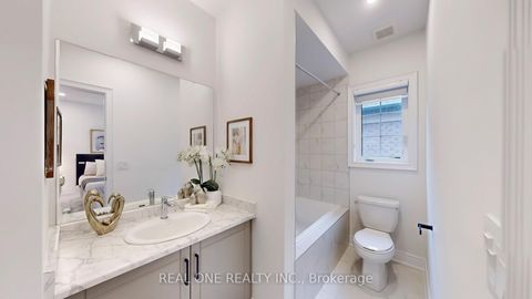 Photo 28 at 41 Menotti Drive, Oak Ridges, Richmond Hill