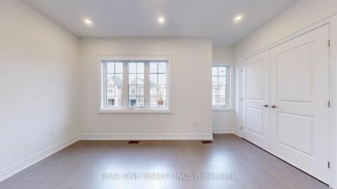 Photo 32 at 41 Menotti Drive, Oak Ridges, Richmond Hill