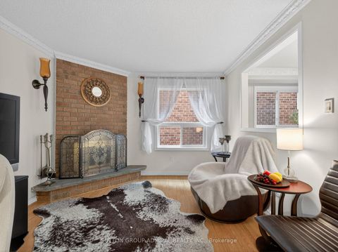 Photo 6 at 116 Patrice Crescent, Yorkhill, Vaughan