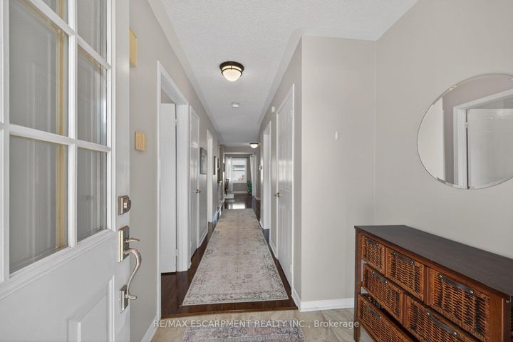 Photo 4 at 232 Silverbirch Boulevard, Villages of Glancaster, Hamilton