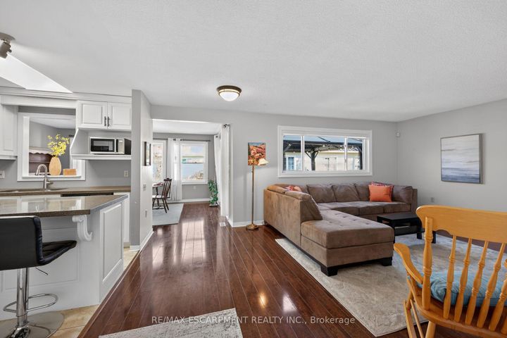 Photo 5 at 232 Silverbirch Boulevard, Villages of Glancaster, Hamilton