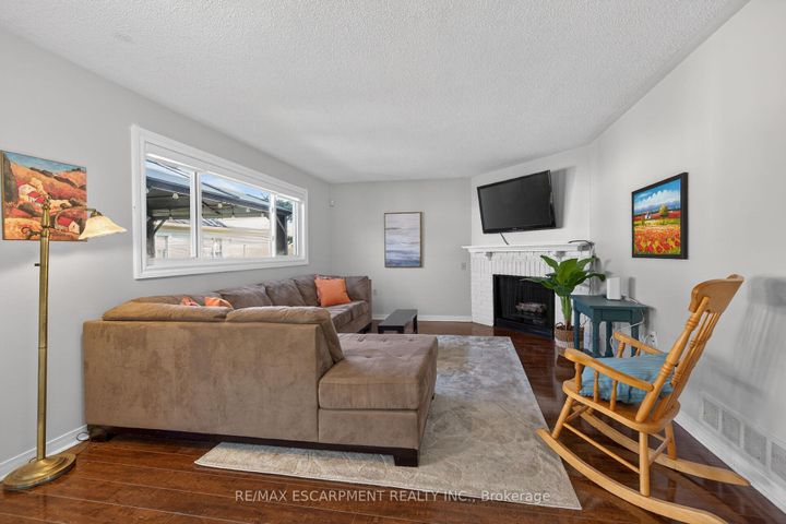 Photo 6 at 232 Silverbirch Boulevard, Villages of Glancaster, Hamilton