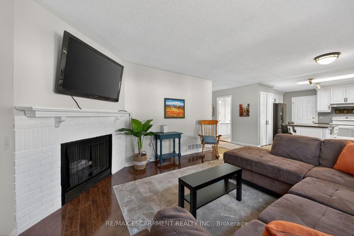 Photo 8 at 232 Silverbirch Boulevard, Villages of Glancaster, Hamilton