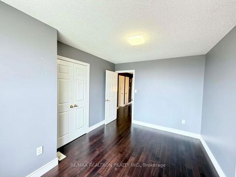 Photo 0 at 416 Mapleton Avenue, Ardagh, Barrie