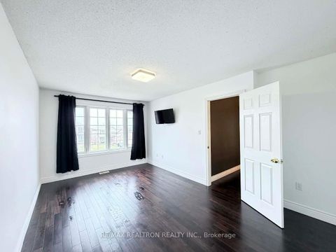Photo 2 at 416 Mapleton Avenue, Ardagh, Barrie