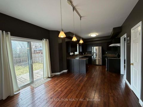 Photo 13 at 416 Mapleton Avenue, Ardagh, Barrie
