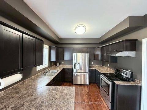 Photo 15 at 416 Mapleton Avenue, Ardagh, Barrie