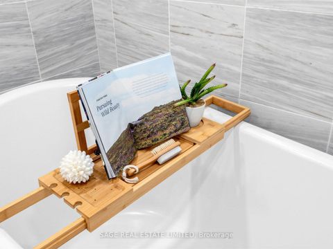 Photo 25 at 1001 - 18 Hollywood Avenue, Willowdale East, Toronto