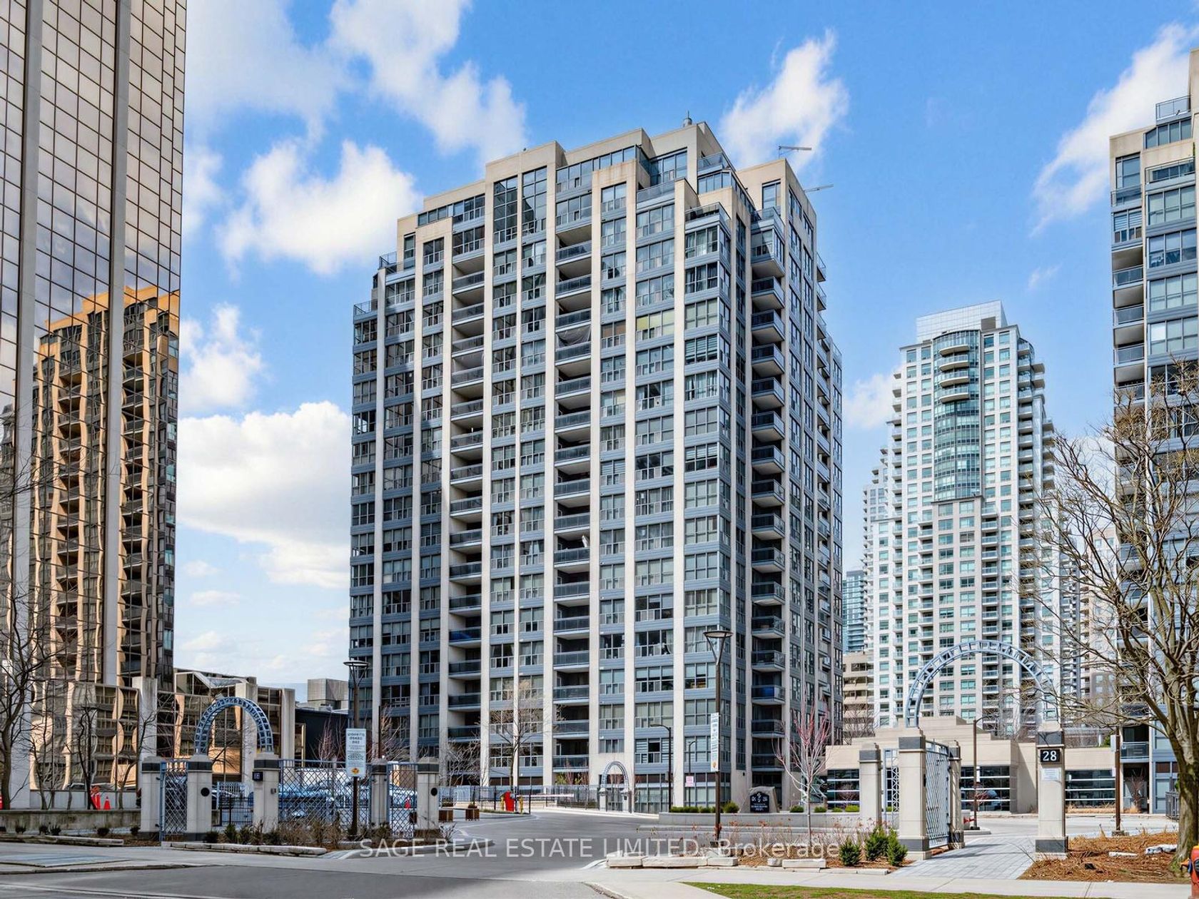 1001 - 18 Hollywood Avenue, Willowdale East, Toronto photo number 2