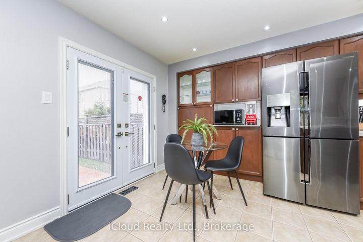 Photo 12 at 5922 Delle Donne Drive, Churchill Meadows, Mississauga