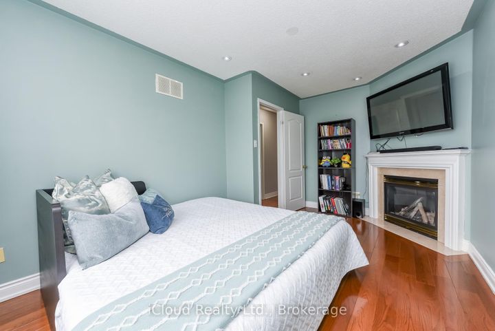 Photo 23 at 5922 Delle Donne Drive, Churchill Meadows, Mississauga