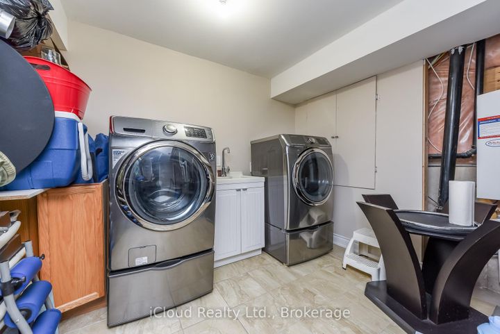 Photo 35 at 5922 Delle Donne Drive, Churchill Meadows, Mississauga