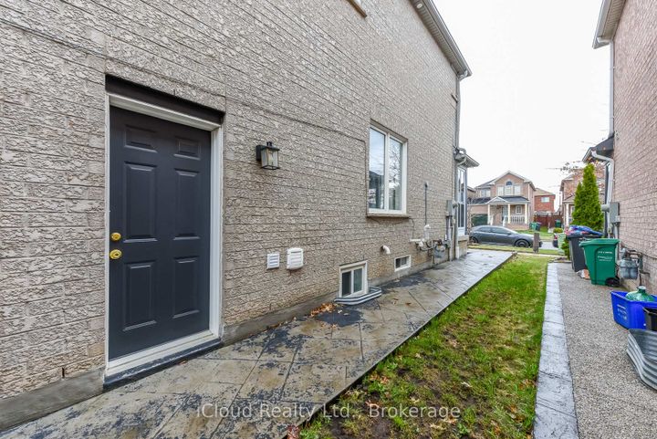 Photo 38 at 5922 Delle Donne Drive, Churchill Meadows, Mississauga