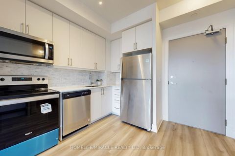 Photo 16 at 613 - 3220 Sheppard Avenue E, Sullivan, Toronto