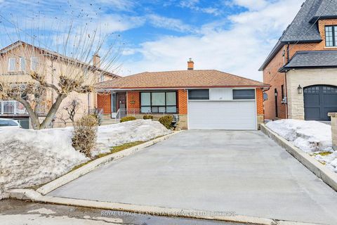 Photo 1 at 167 Cornelius Parkway, Maple Leaf, Toronto