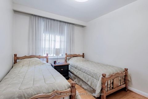 Photo 20 at 167 Cornelius Parkway, Maple Leaf, Toronto