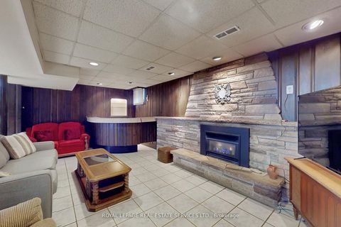 Photo 23 at 167 Cornelius Parkway, Maple Leaf, Toronto