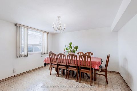 Photo 24 at 167 Cornelius Parkway, Maple Leaf, Toronto