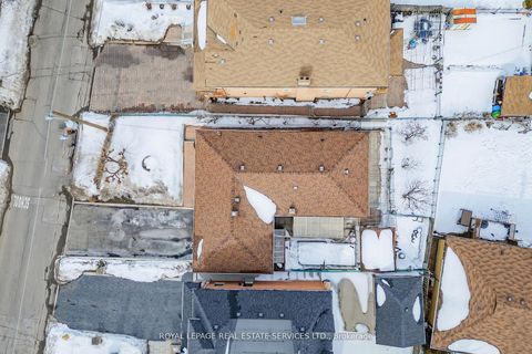 Photo 30 at 167 Cornelius Parkway, Maple Leaf, Toronto