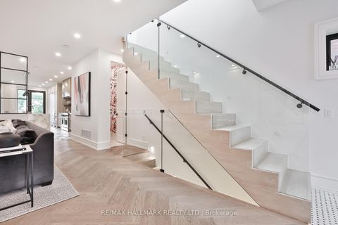 Photo 7 at 553 Davisville Avenue, Mount Pleasant East, Toronto