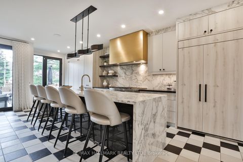 Photo 11 at 553 Davisville Avenue, Mount Pleasant East, Toronto