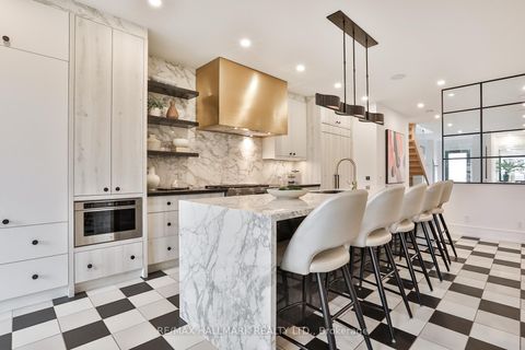 Photo 12 at 553 Davisville Avenue, Mount Pleasant East, Toronto