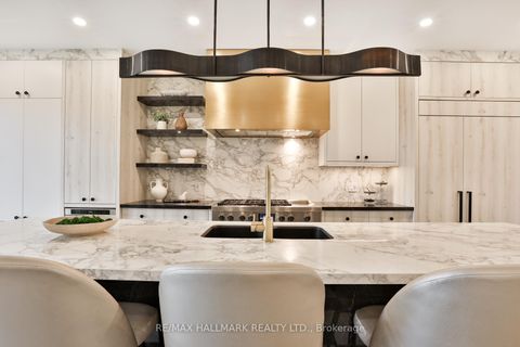 Photo 15 at 553 Davisville Avenue, Mount Pleasant East, Toronto