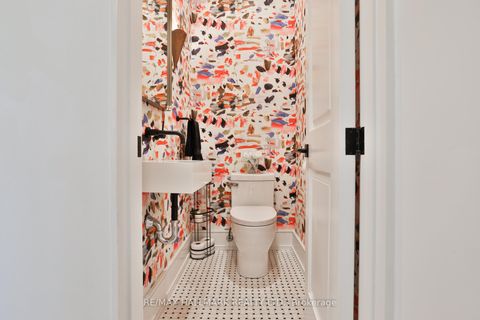 Photo 20 at 553 Davisville Avenue, Mount Pleasant East, Toronto