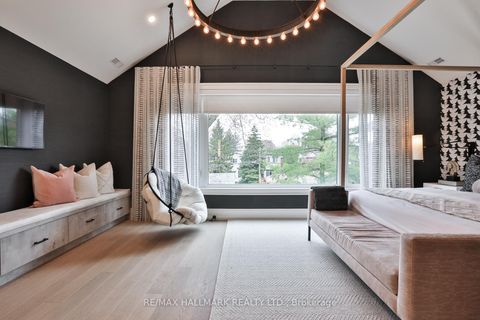 Photo 21 at 553 Davisville Avenue, Mount Pleasant East, Toronto